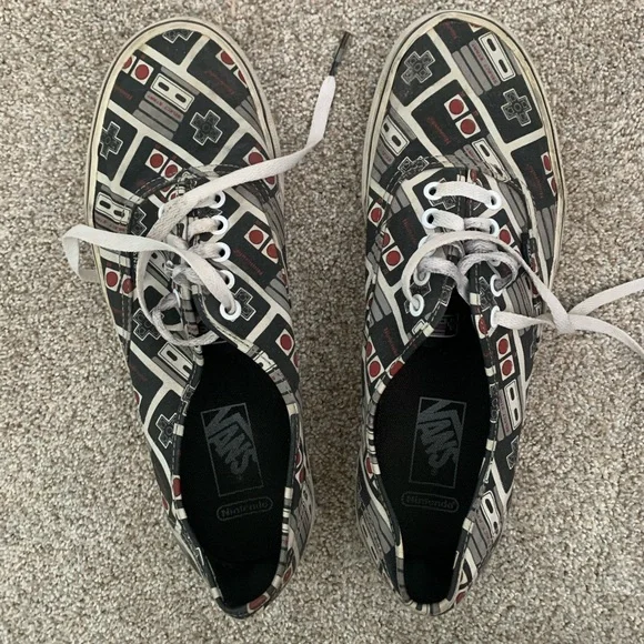 Vans Nintendo Edition 🎮 - Picture 3 of 5